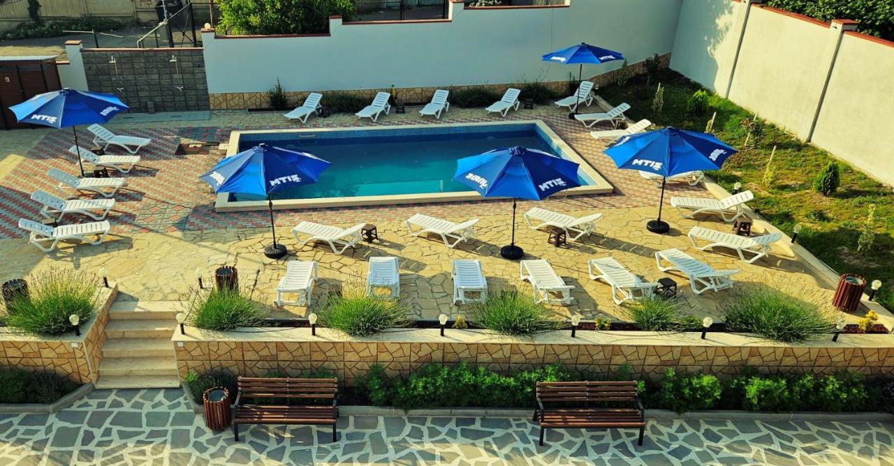 Sierra Hotel Tbilisi Bagian luar foto