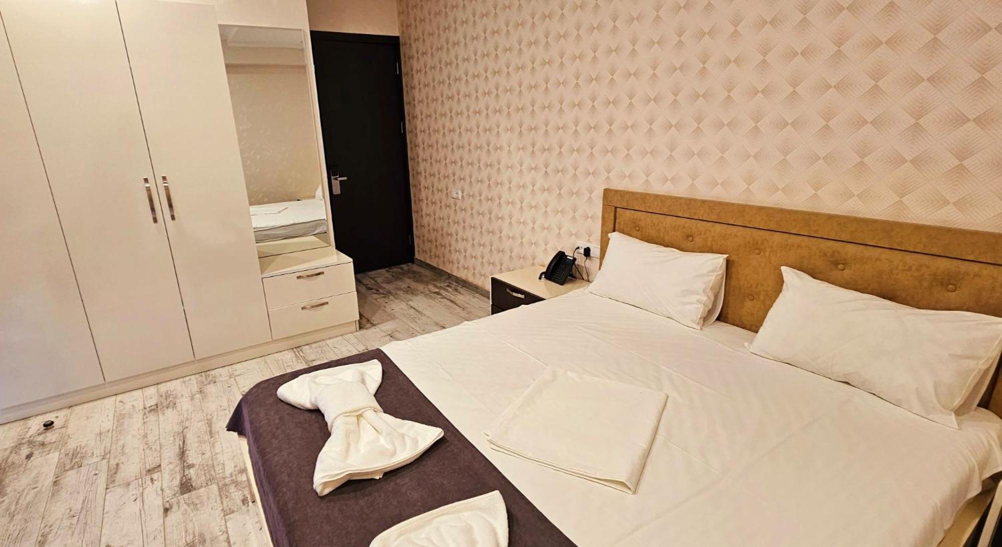 Sierra Hotel Tbilisi Bagian luar foto